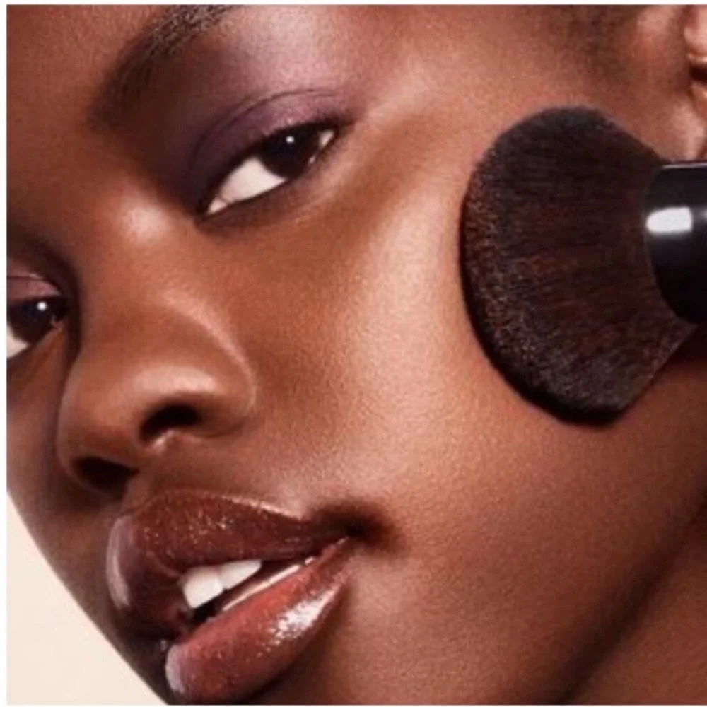 Bobbi Brown Highlight Nights Cheek Set - Luxe Illuminating Powder and Brush